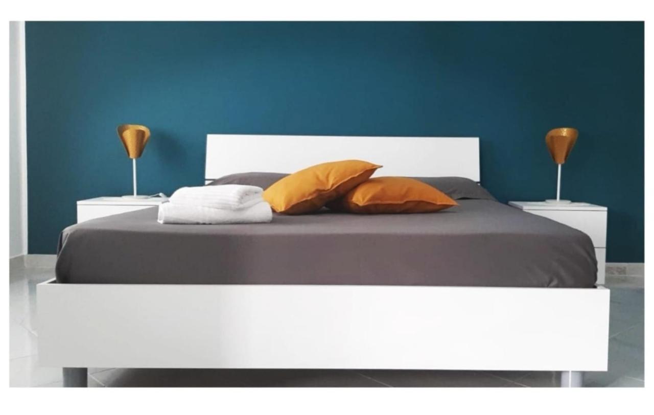 סקליאה A Due Passi Dal Mare B&B מראה חיצוני תמונה